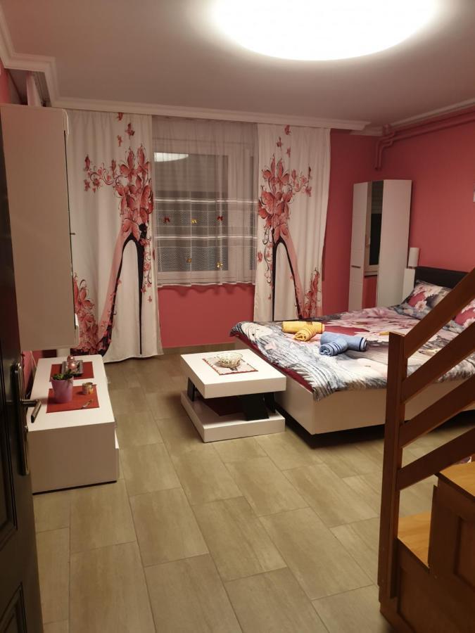 Kolibri 2 Vendeghaz Apartment Mórahalom Екстериор снимка
